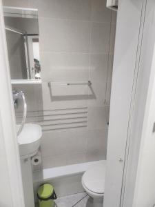Vannituba majutusasutuses Blue Moon Ensuite +4 fotot