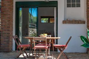 Fotografie z fotogalerie ubytování Casa Rural Maximon Apartamento Rojo v destinaci Zahora