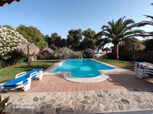 Bazén v ubytování Casa Rural Maximon Apartamento Rojo nebo v jeho okolí