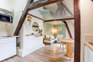 O bucătărie sau chicinetă la La Casa Amore - Atypical & Warm Hypercentre