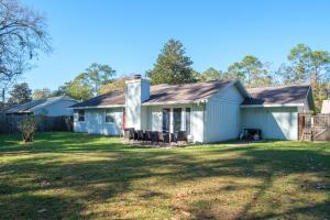 Το κτήριο όπου στεγάζεται  η παραθεριστική κατοικία