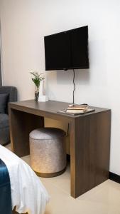 TV a/nebo společenská místnost v ubytování Colombo city view apartment