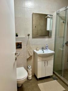 Kupatilo u objektu SilverSea Apartman