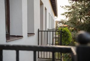 Balkón nebo terasa v ubytování Révész Hotel, Restaurant and Rosa Spa