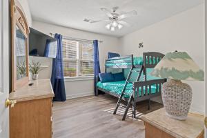 Ένα ή περισσότερα κρεβάτια σε δωμάτιο στο Barefoot Resort - The Havens 715 - Windy Hill Section +11 φωτογραφίες