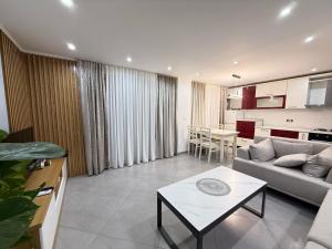 Gallery image of Luxury sea view duplex in Durrës