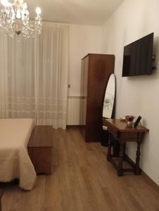 Μια τηλεόραση ή/και κέντρο ψυχαγωγίας στο Civico 38