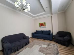 Φωτογραφία από το άλμπουμ του Apartment in street Togolok Moldo 3 A σε Bishkek