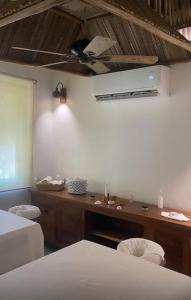Hotel Descalzo SPA客房内的一张或多张床位