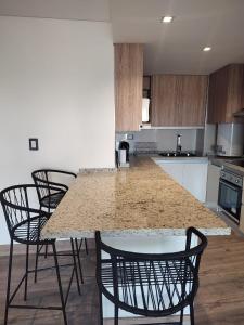 Billede fra billedgalleriet på Hermoso Dpto. en Torre Leloir, Seguridad 24 HS i Villa Marini