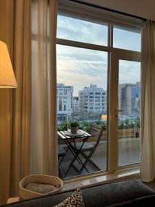 Posezení v ubytování New modern apartment with balcony