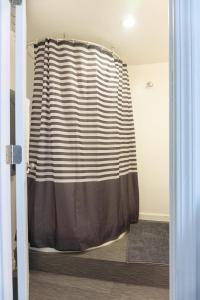 Foto dalla galleria di Modern lofty studio in Midtown / Charming Old SW a Reno