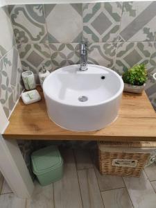 Et badeværelse på La Casina Verde + 34 billeder