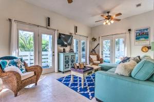Istumisnurk majutusasutuses 3BD 3BA Santa Rosa Beach Oasis w Rooftop Deck Gulf View