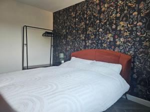 Postel nebo postele na pokoji v ubytování Elegant 2 Bed Flat Perfect for RAH and Airport