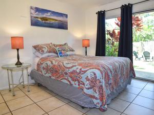 Yonegan Maui Getaways - Haiku客房内的一张或多张床位