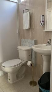 Koupelna v ubytování SP Rooms Centro Histórico 1 recámara matrimonial con baño privado
