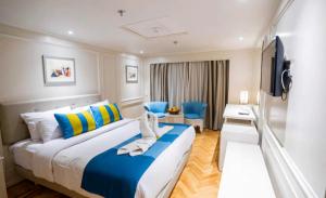 En eller flere senge i et værelse på Nile Cruise Luxor 4 nights Aswan 3 nights + 27 billeder