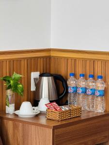 Set per la preparazione di tè e caffè presso Lotus Hotel Đà Lạt