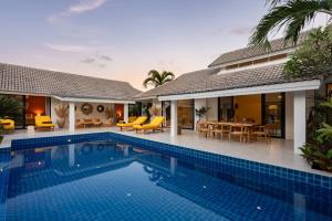 Πισίνα στο ή κοντά στο Villa Vedra - Elegant 3-Bedroom Pool Villa