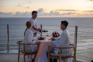 Επισκέπτες που μένουν στο Karma Kandara