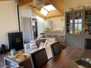 Gallery image of Maison à Barbâtre - 6 pers, jardin et WiFi - FR-1-823-132 in Barbâtre +10 photos