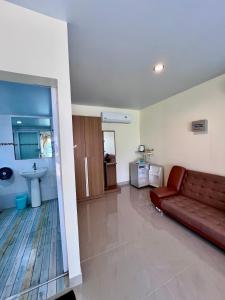 Posezení v ubytování พายเนอรี รีสอร์ท @แหล่มแท่น (Pinery Resort)
