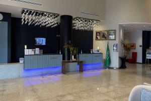 Vstupní hala nebo recepce v ubytování Ramada Hotel & Suites by Wyndham Al Qassim