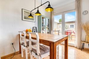 Φωτογραφία από το άλμπουμ του Maya σε Pedreguer