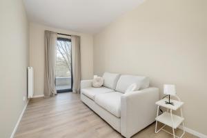 Posedenie v ubytovaní Wiślane Tarasy Lux Apartments Cracow by Renters Prestige