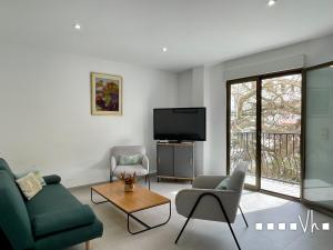 TV a/nebo společenská místnost v ubytování VH CostaBlanca - APARTAMENTO MILOS