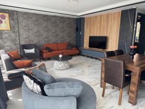 Fotografie z fotogalerie ubytování Isıtmalı Havuzlu Lüks Villa v destinaci Kusadası