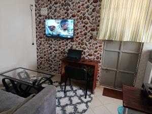Μια τηλεόραση ή/και κέντρο ψυχαγωγίας στο Cozy