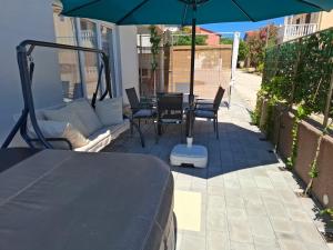 Balkoni atau teres di Apartman Niko