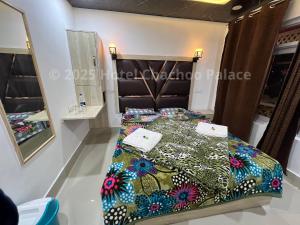 Katil atau katil-katil dalam bilik di Hotel Chachoo Palace