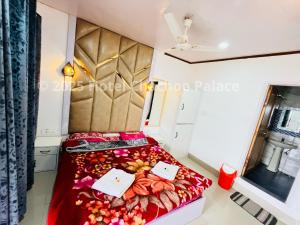 Katil atau katil-katil dalam bilik di Hotel Chachoo Palace