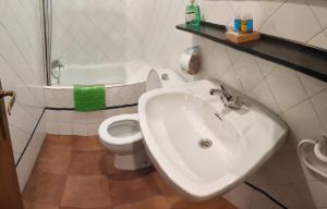 Gallery image of Hostal Mendaurpe in Ituren