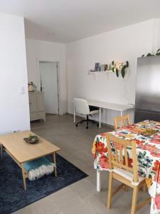 Χώρος καθιστικού στο Garden house in Cascais +11 φωτογραφίες