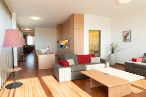 Posezení v ubytování SwissEver Hotel Zug + 28 fotografií