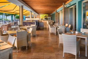 Restaurace v ubytování Occidental Menorca