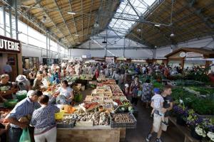 Επισκέπτες που μένουν στο L'allee des charmes