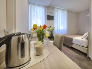 A television and/or entertainment centre at Albergo Silvio