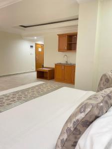 Galeriebild der Unterkunft Amran hotel in Addis Abeba