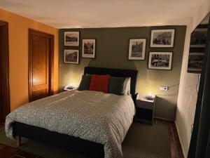 Postel nebo postele na pokoji v ubytování Cortijo Rosario + 37 fotografií