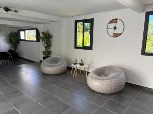 Gallery image of Maison spacieuse avec piscine à Sainte-Anne, 250 m² in Sainte-Anne