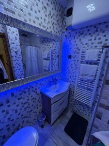 Ένα μπάνιο στο Lux S Central Apartment