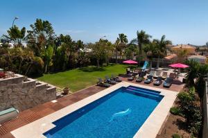 A view of the pool at Sonnenland House for 12 by VillaGranCanaria or nearby