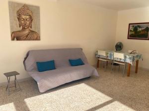 Posedenie v ubytovaní Appartement F2 avec Terrasse et Parking, Proche Cures et Centre-ville - Amélie-les-Bains - FR-1-703-142