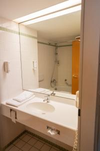 Koupelna v ubytování Trip Inn Hotel Dasing-Augsburg