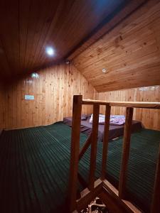 Foto sihtkohas Jibhi asuva majutusasutuse Tree House galeriist